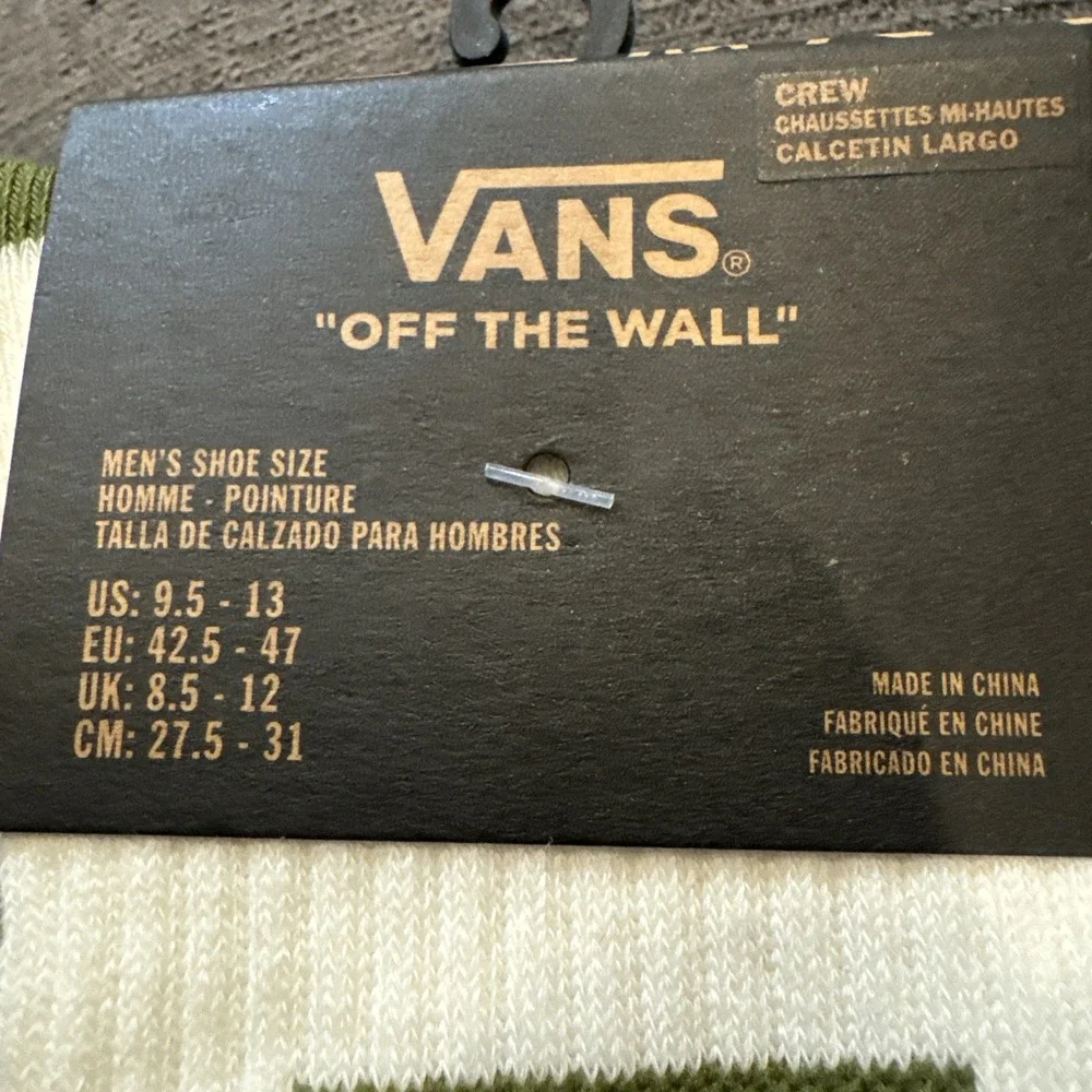 Men's VANS Logo Sport/Skater Surfer Crew Cut Socks Cream Olive Logo New - Picture 2 of 3
